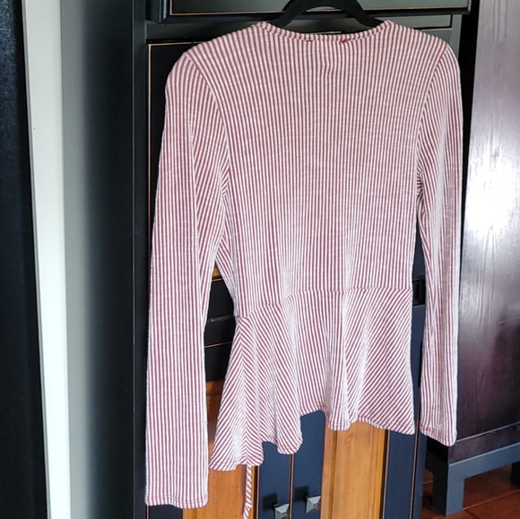 2 Cute Faux Wrap Tops S/M - Picture 7 of 12